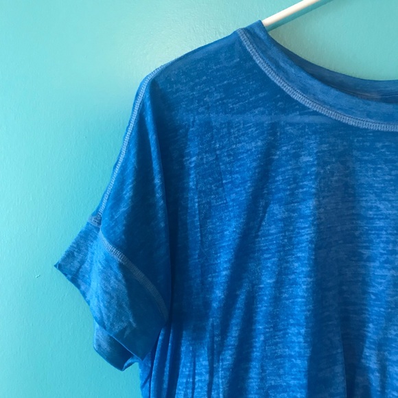 Flowy Workout Shirt - Picture 1 of 4